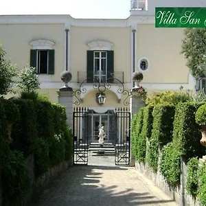 bb-villa-san-gennariello.hotels-amalfi.com/